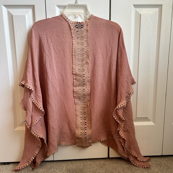 David & Young Kimono - Picture 2 of 7